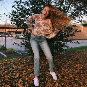 Meet your Posher, Clare